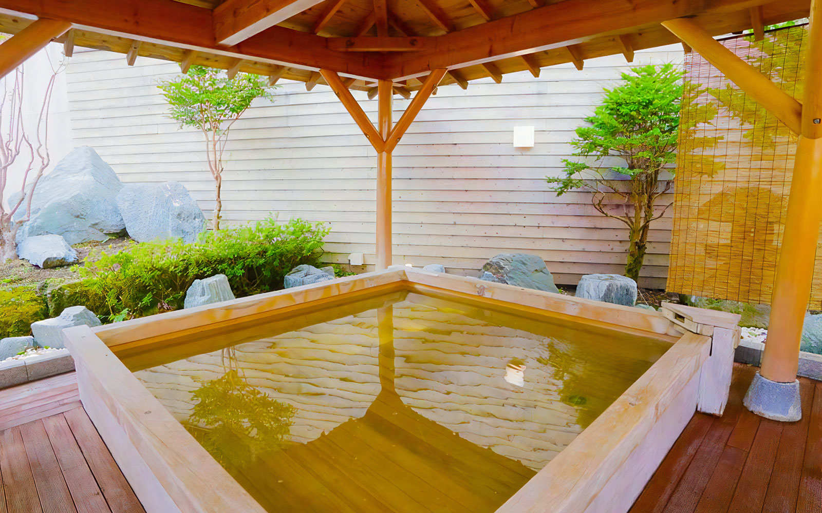 山中湖と富士山